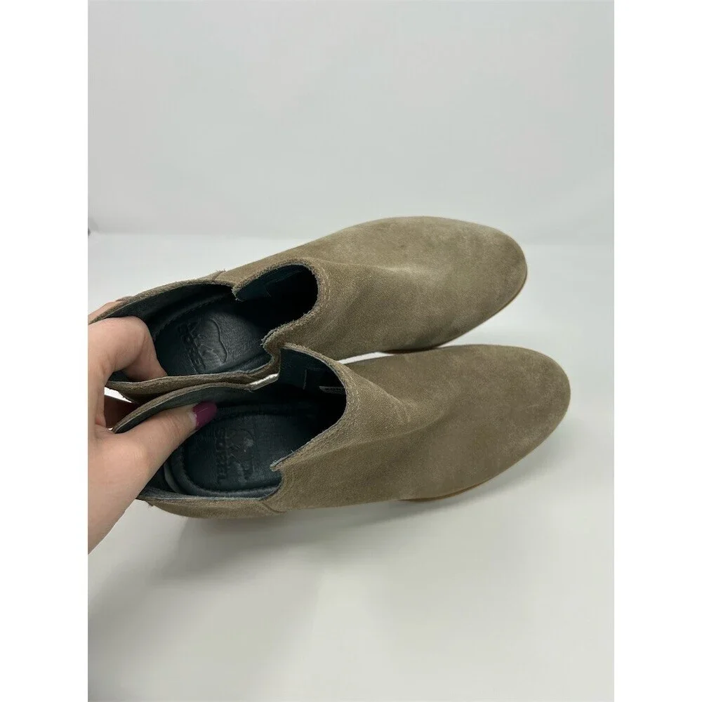 SOREL Lolla II Cut Out Ankle Booties Womens Beige Slip-On Lug Sole Size 7